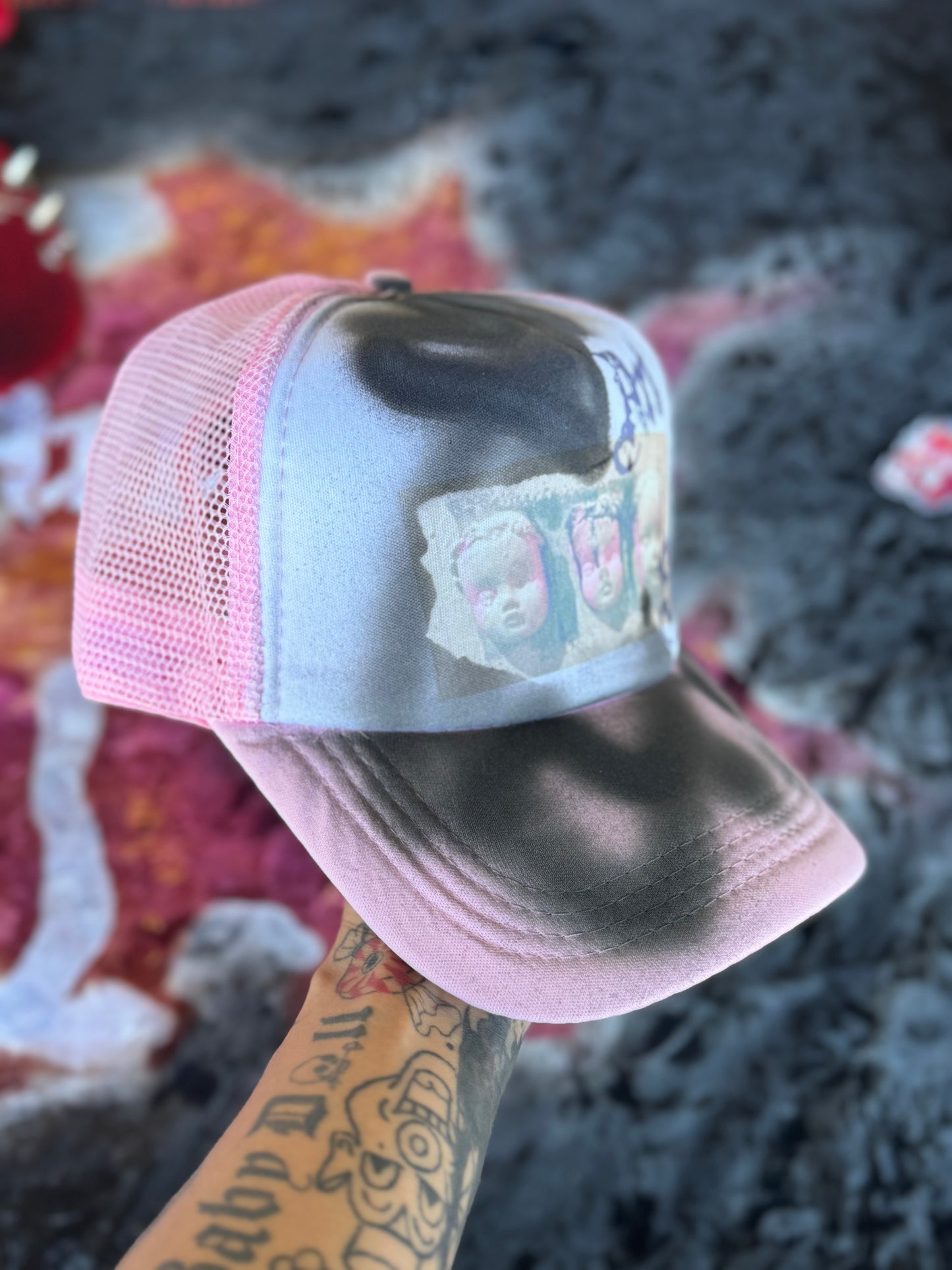 DOLL HEADS TRUCKER HAT