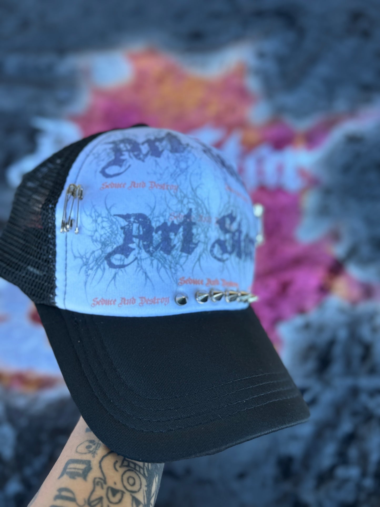 BRAND TRUCKER HAT