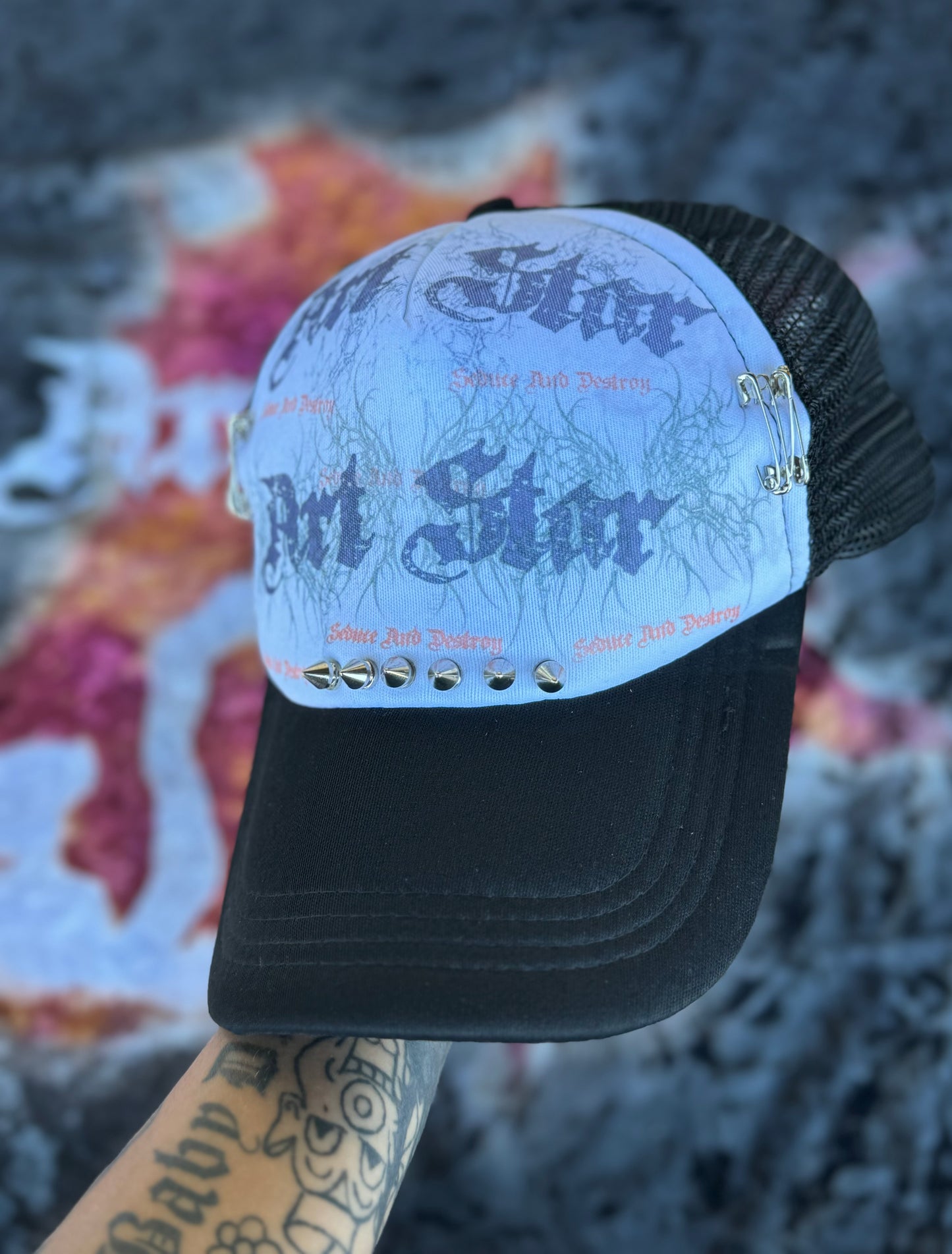 BRAND TRUCKER HAT